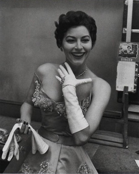 How does elegance enhance our lives? – Ines Gloves