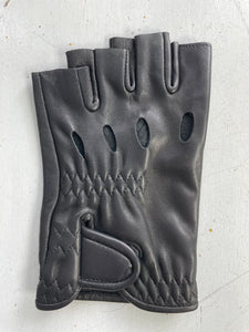 Black fingerless driving gloves by Ines